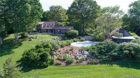 110 Riverview Dr, Guilford, CT 06437 photo 1