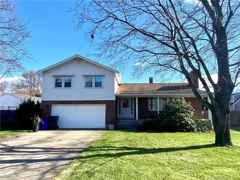 6 John St, Windsor Locks, CT 06096 photo 1