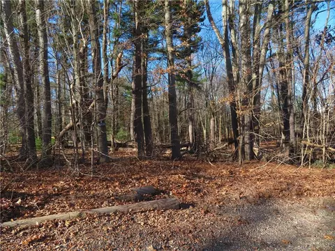 0 Line St, Manchester, CT 06040