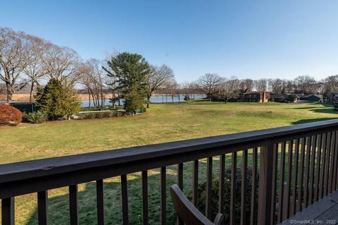 85 River Rd #C6, Essex, CT 06426
