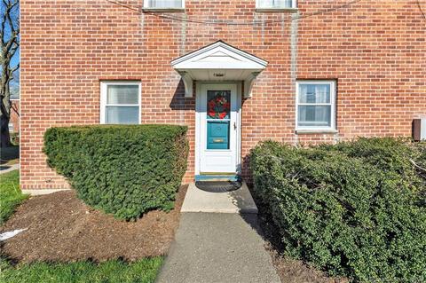 51 Park Ave #P-71, Danbury, CT 06810