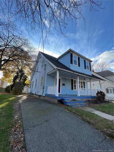 547 Woodlawn Ave, Stratford, CT 06614