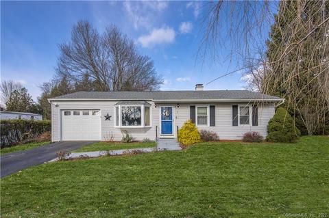 7 Brookfield Mdws, Brookfield, CT 06804 photo 1