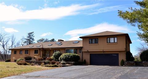 61 Filley St, Bloomfield, CT 06002