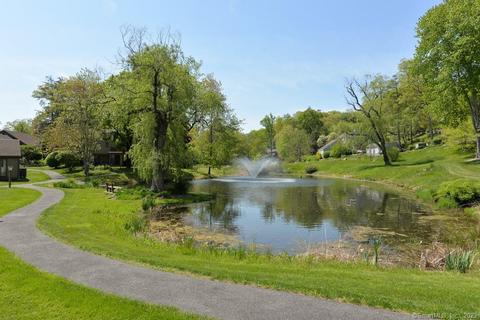 253 Heritage Vlg #A, Southbury, CT 06488