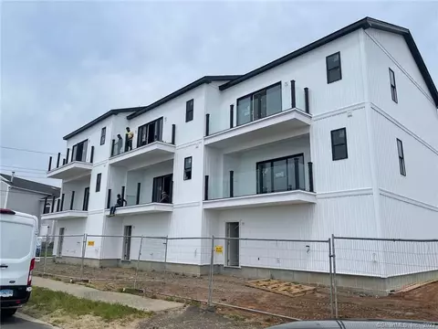 5 Morse Ave #5, West Haven, CT 06516
