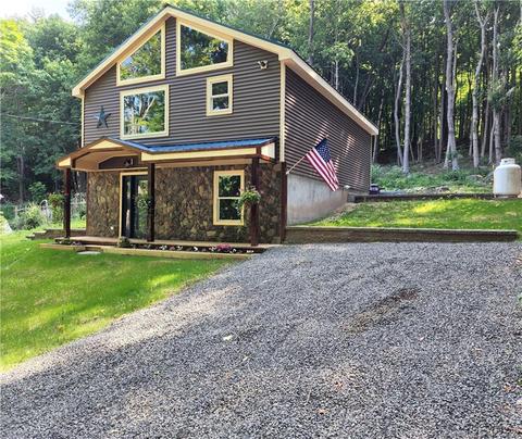 32 Highland Rd, Bethlehem, CT 06751