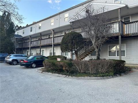 93 Spruce St #2, Stamford, CT 06902