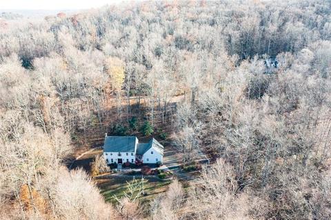 28 Fox Ln, Durham, CT 06422