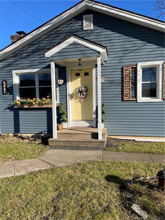 344 S Washington St, Plainville, CT 06062 1 photo Movoto