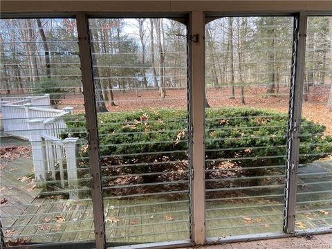 104 Bald Hill Rd, New Canaan, CT 06840 | 19 Photos | MLS #170542588