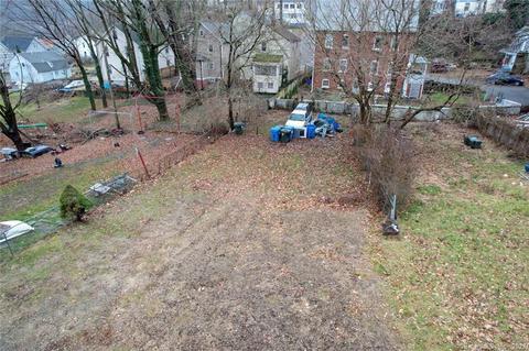 48 Roath St, Norwich, CT 06360