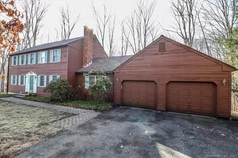 4 Hop Brook Rd, Brookfield, CT 06804 photo 1