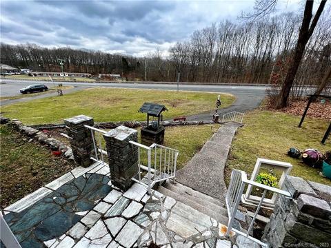 56 Meriden Rd, Rockfall, CT 06481