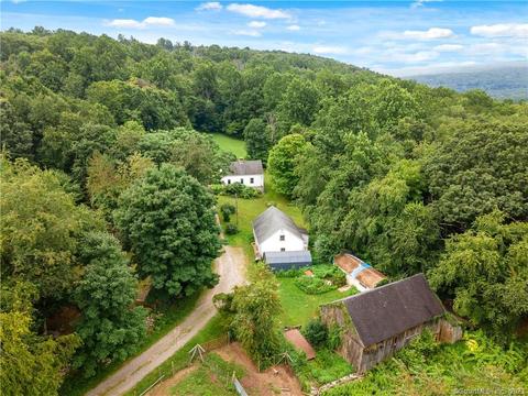 117 Good Hill Rd, Oxford, CT 06478