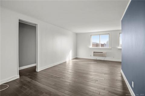 120 Huntington Tpke #503, Bridgeport, CT 06610
