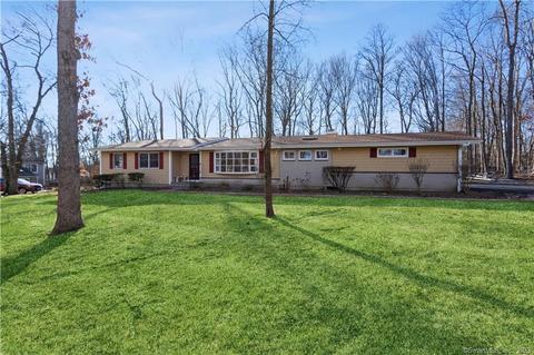 40 Aunt Hack Rd, Danbury, CT 06811 photo 1