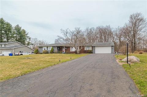 16 E Gate Rd, Danbury, CT 06811