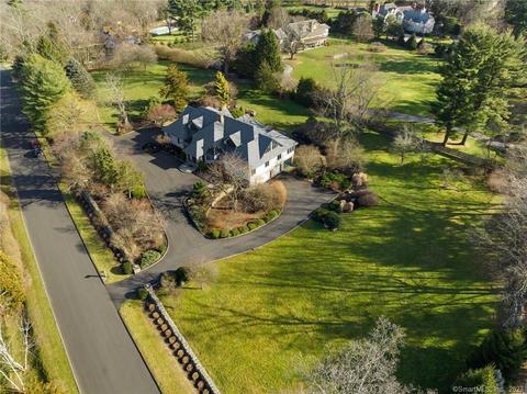 19 4 Winds Ln, New Canaan, CT 06840