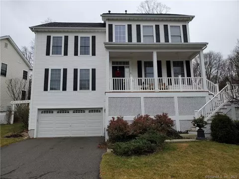 5 Declaration Rd #5, Southbury, CT 06488