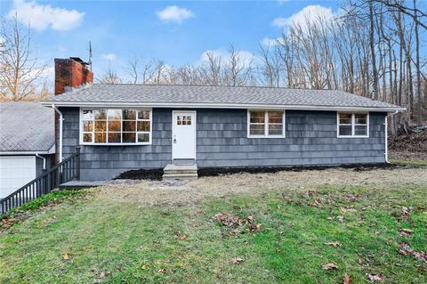 152 Leavenworth Rd, Shelton, CT 06484