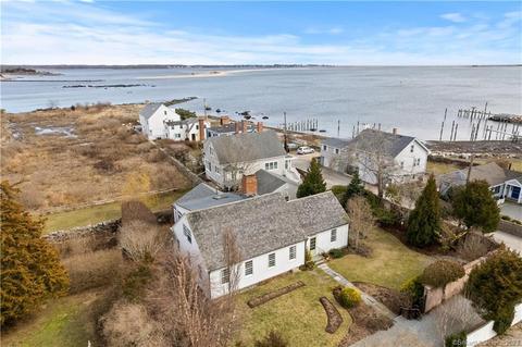 14 Wall St, Stonington, CT 06378