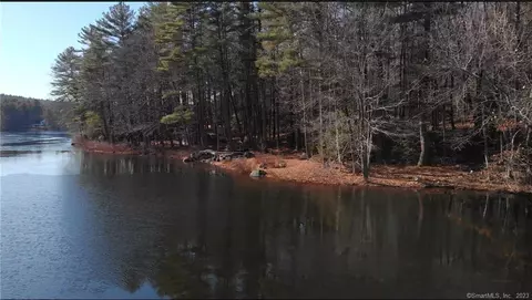60 Oak Hill Ln #ABC, Woodstock, CT 06281