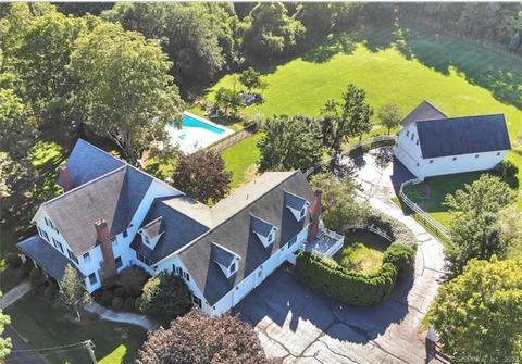 51 Maltby Ln, Wallingford, CT 06492