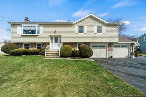 19 Haystack Rd, West Haven, CT 06516