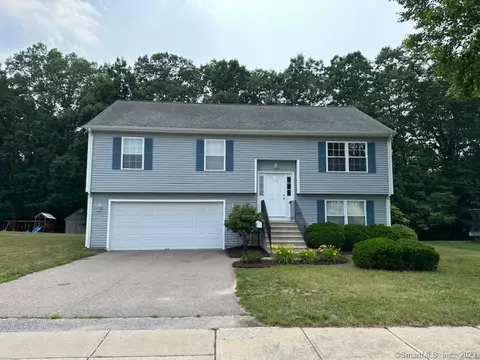 146 Ridgewood Rd, Willimantic, CT 06226