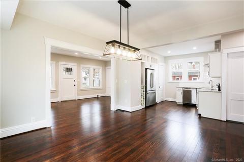 827 Main St, Newington, CT 06111