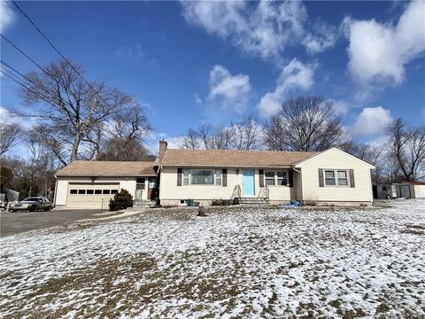 3 Spitzer Ct, Norwalk, CT 06854
