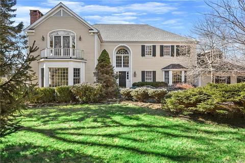 35 Southridge Ct, Ridgefield, CT 06877