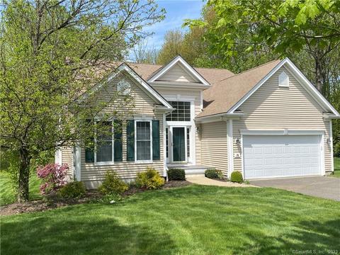 76 Links Way #76, Oxford, CT 06478