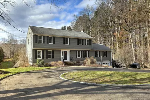 660 Ridge Rd, Orange, CT 06477 photo 1