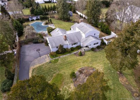 5 Gault Park Dr, Westport, CT 06880
