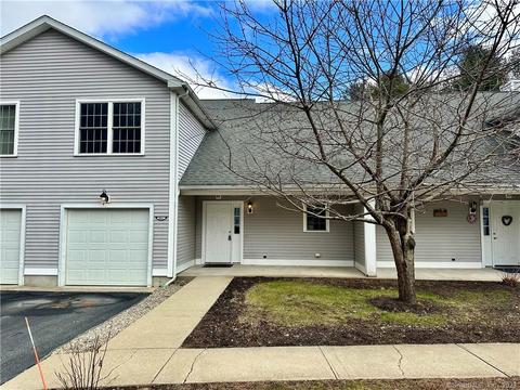 96 Proulx St #B, Brooklyn, CT 06234