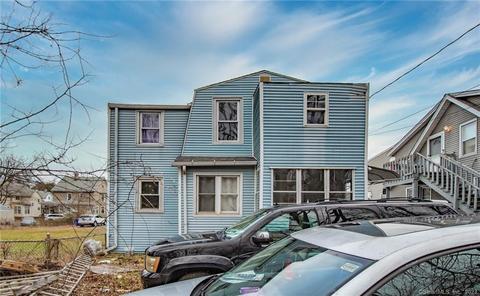 10 Roberts Ct, East Hartford, CT 06108