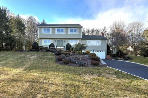 30 Hearthstone Rd, Monroe, CT 06468