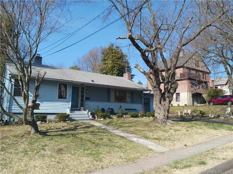 25 Moore Ave, Naugatuck, CT 06770