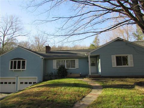 40 Mountain View Ave, New Milford, CT 06776