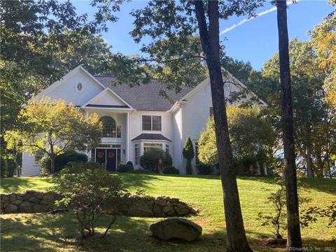 951 N Park Ave Ext, Redding, CT 06896