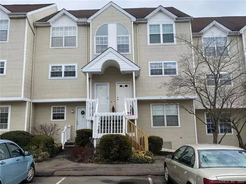 2390 State St #7F, Hamden, CT 06517 photo 1