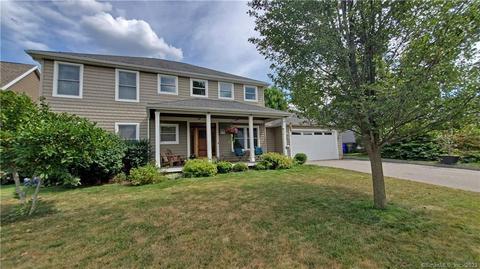 33 Wettleson Ave, West Hartford, CT 06107