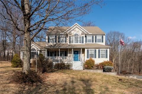 3 Marian Ln, Oxford, CT 06478