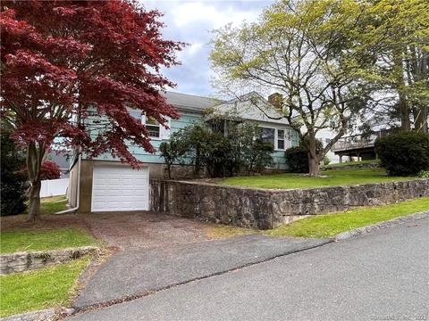 6 Louise St, Norwalk, CT 06851