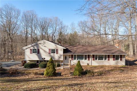 94 Skylark Dr, Northford, CT 06472