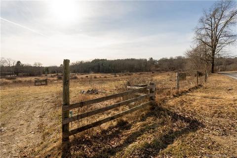 146 Mount Hope Rd, Mansfield, CT 06250