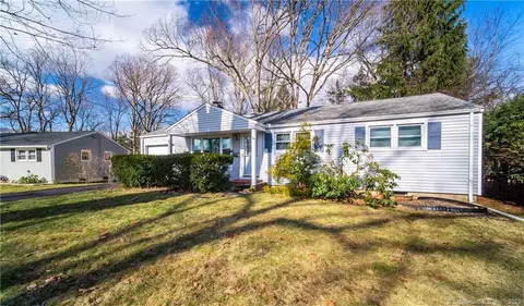 222 Forest Dr, Wethersfield, CT 06109 photo 1