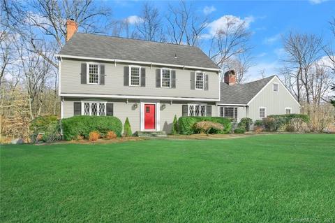 18 Pilgrim Ln, Weston, CT 06883